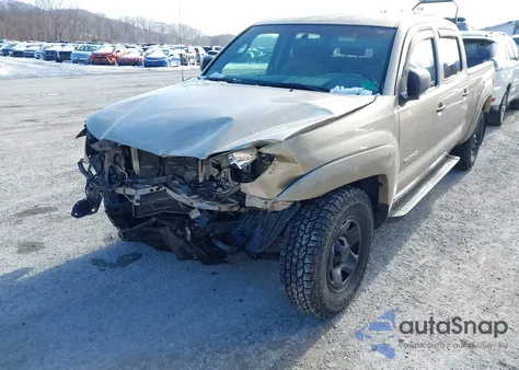 2005 Toyota Tacoma Prerunner V6 z USA, uszkodzony, nr VIN 5TEKU72N45Z004395
